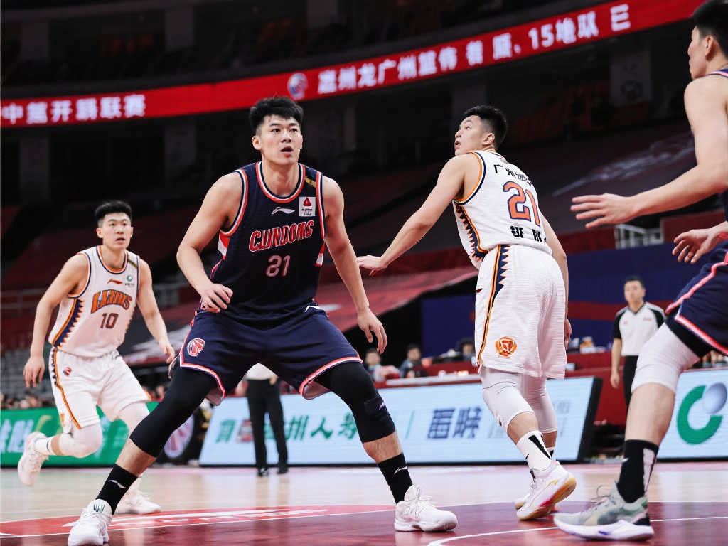 立了球员忠 立了球员忠